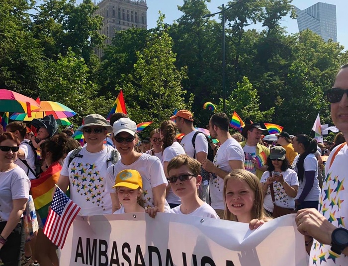 LGBTQ w natarciu nie tylko nad Wisłą...