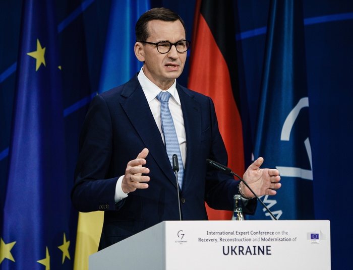 Mocne wystąpienie premiera Morawieckiego w Berlinie w obecności von der Leyen i Scholza