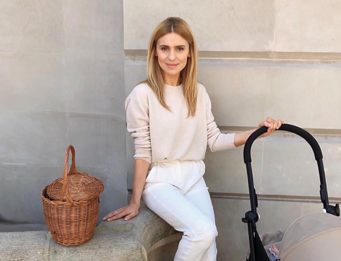 "Wiadomości" TVP nie odpuściły Kasi Tusk. Córka polityka dostała kosztowną torebkę