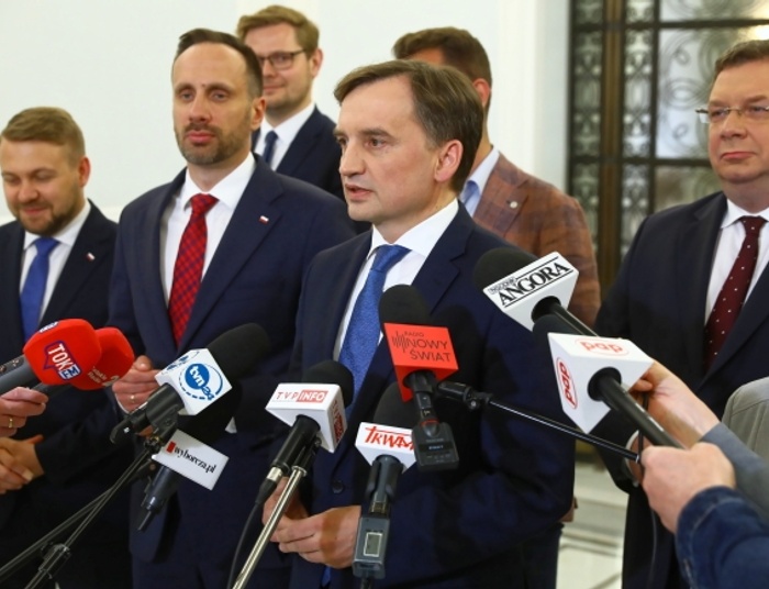 Ziobryści poprą likwidację Izby Dyscyplinarnej?