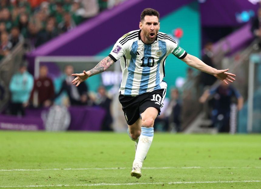 Leo Messi poprowadził Argentynę do zwycięstwa nad Meksykiem. Fot. PAP/EPA