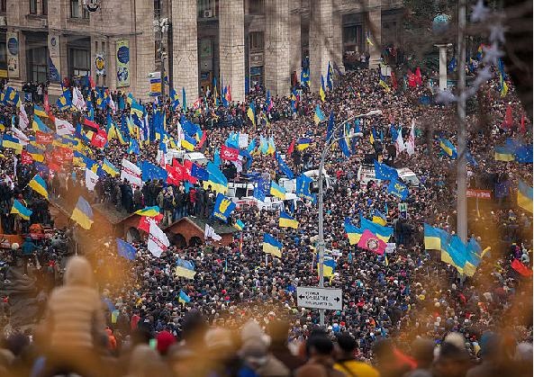 http://commons.wikimedia.org/wiki/File:Euromaidan_Kyiv_1-12-13_by_Gnatoush_005.jpg