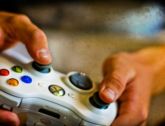 Zgubny wpływ gier komputerowych u nastolatka — jak temu przeciwdziałać