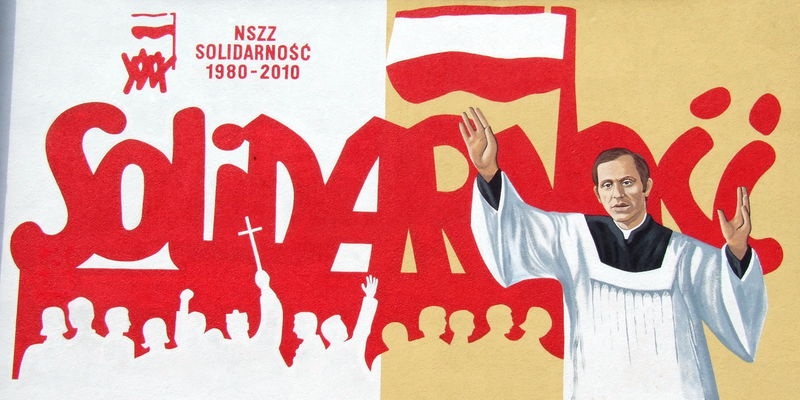 Mural upamiętniający trzydziestą rocznicę powstania NSZZ Solidarność . fot. Wikimedia/Krugerr