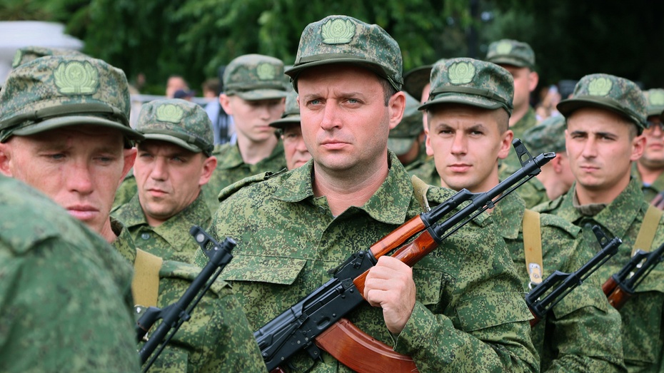Rosyjscy żołnierze. Źródło: commons.wikimedia.org