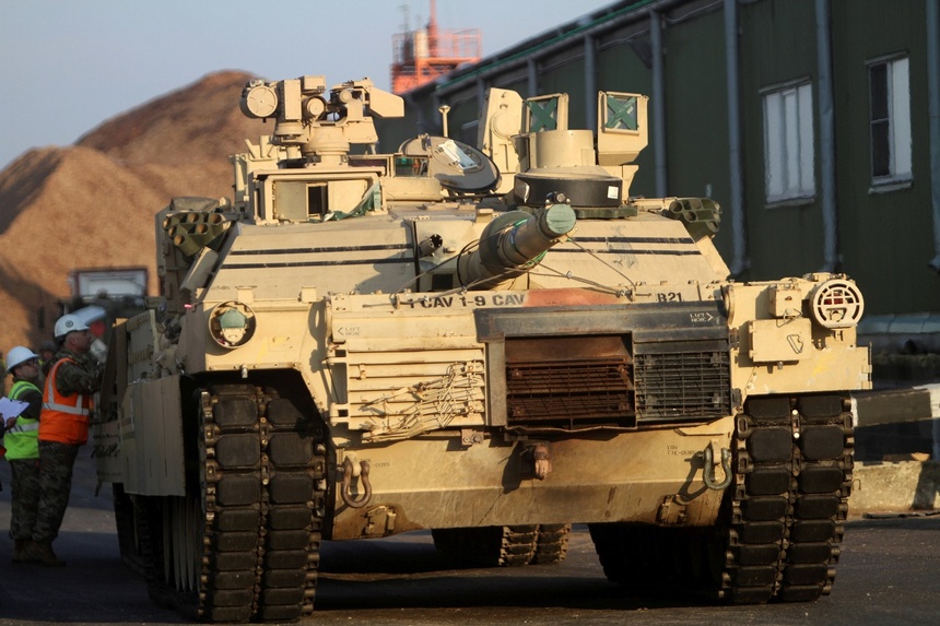 M1A2 Abrams na Litwie. Fot. PAP/EPA/VALDA KALNINA