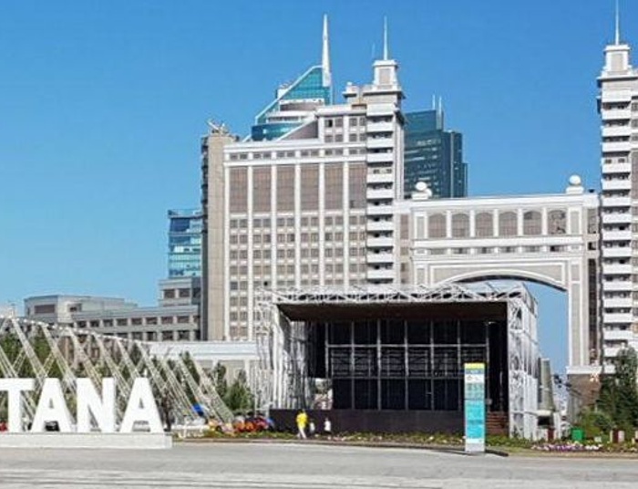 Bezimienne miasto - tożsamość mieszkańców stolicy Kazachstanu w kontekście zmiany nazwy