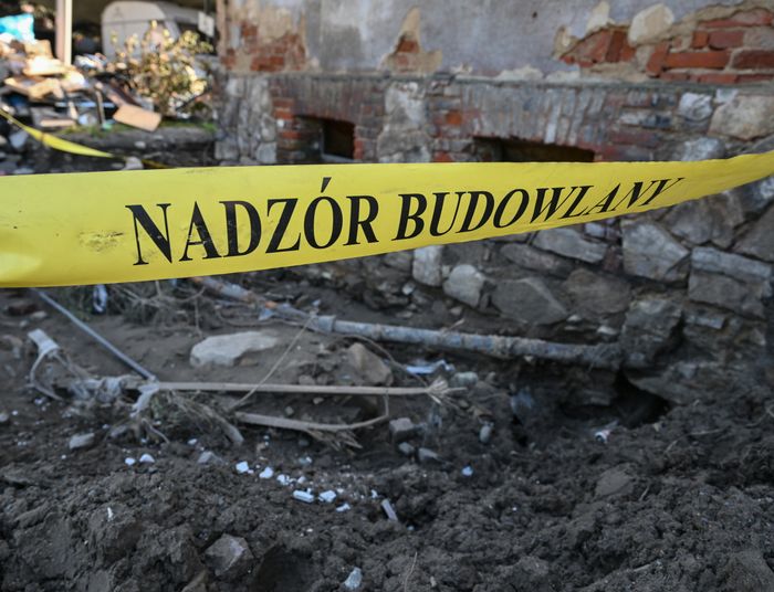 Polisy ubezpieczeniowe zdrożały, a to jeszcze nie koniec? Ekspert nie ma złudzeń