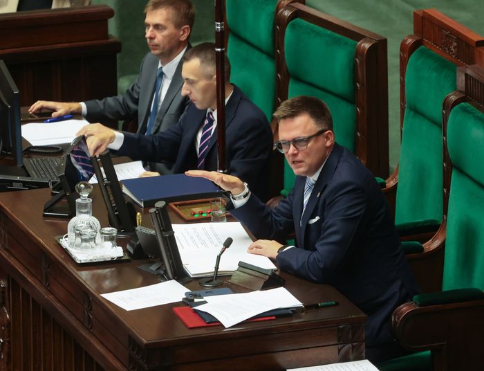 Ocenili polityków w trakcie powodzi. Jeden może mówić o porażce