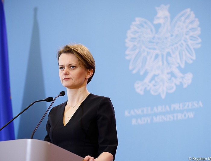 Będzie nowy program wsparcia. Emilewicz: Pracujemy nad 1000 plus