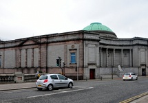 Art Gallery & Museum