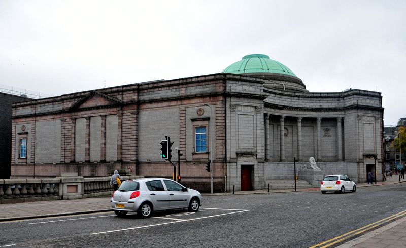 Art Gallery & Museum