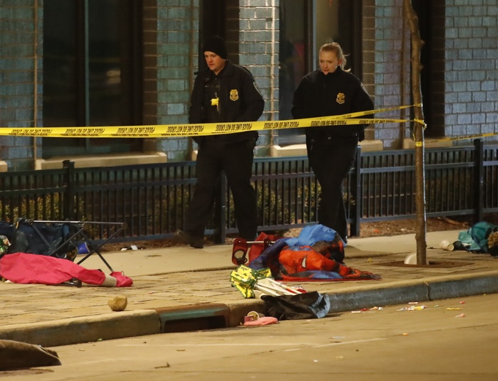 Rozjechał ludzi na paradzie bożonarodzeniowej. Ranne dzieci, USA w szoku