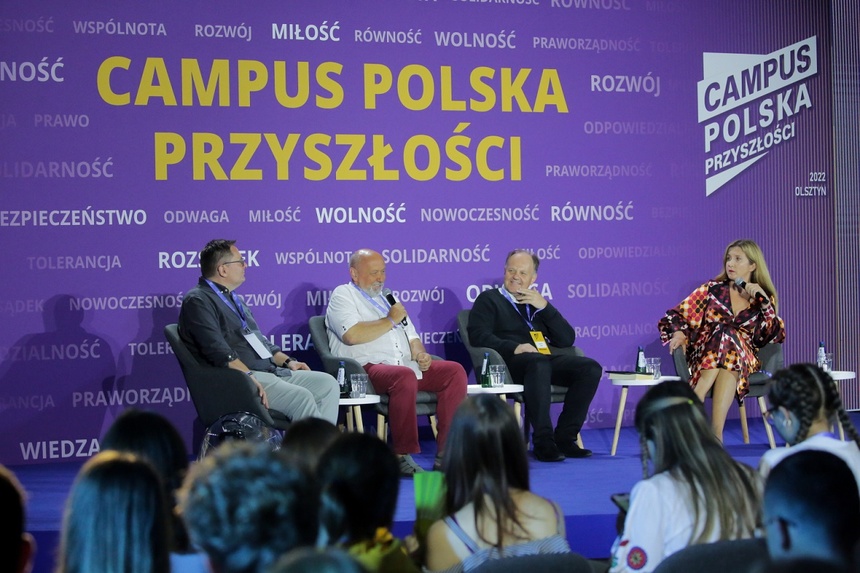 Tomasz Terlikowski (L) na Campus Polska Przyszłości. Fot. PAP/Tomasz Waszczuk