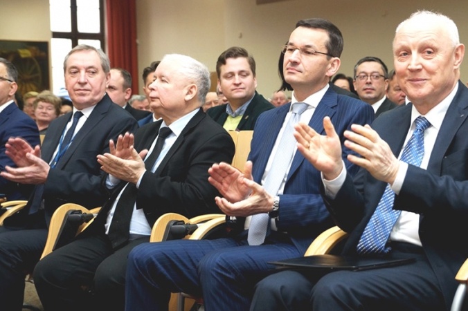 Rządzący politycy PiS są przedstawicielami bogatej inteligencji, fot. bydgoszcz.uw.gov.pl
