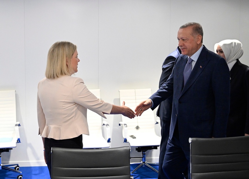 Premier Szwecji Magdalena Andersson i prezydent Turcji Recep Tayyip Erdogan. Fot. PAP/EPA/Henrik Montgomery/TT