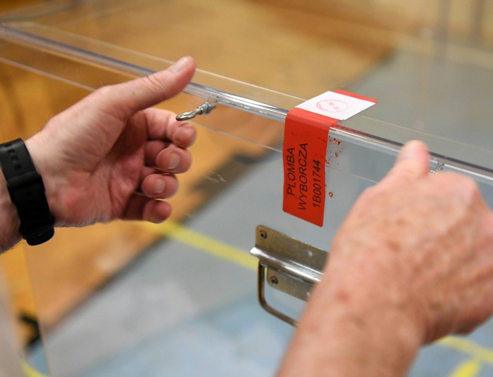 Los wyborów jeszcze niepewny? Nowe sondaże, różne wyniki i rekordowa frekwencja