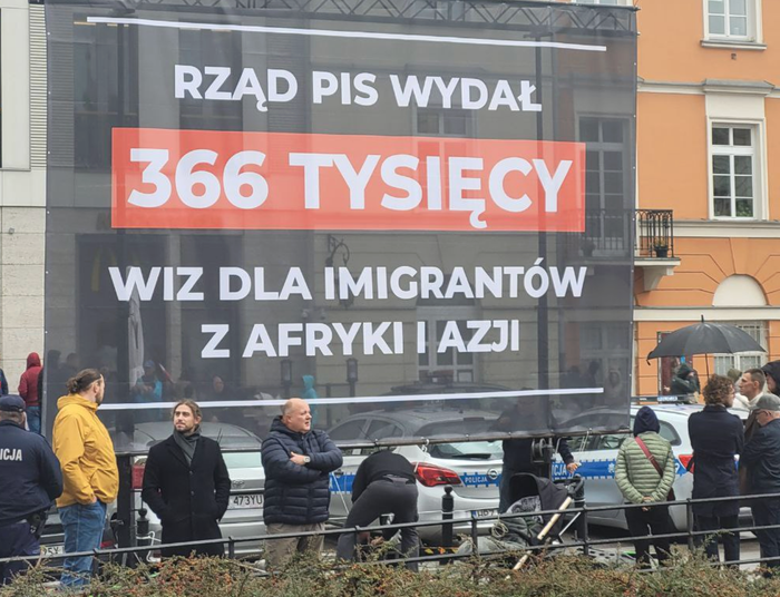 Konfederacja uderza w PiS podczas protestu. Mentzen: Dosyć waszej hipokryzji