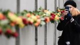 Niemcy, obchodzy 30. rocznicy obalenia muru berlińskiego. Fot. PAP/EPA/CLEMENS BILAN