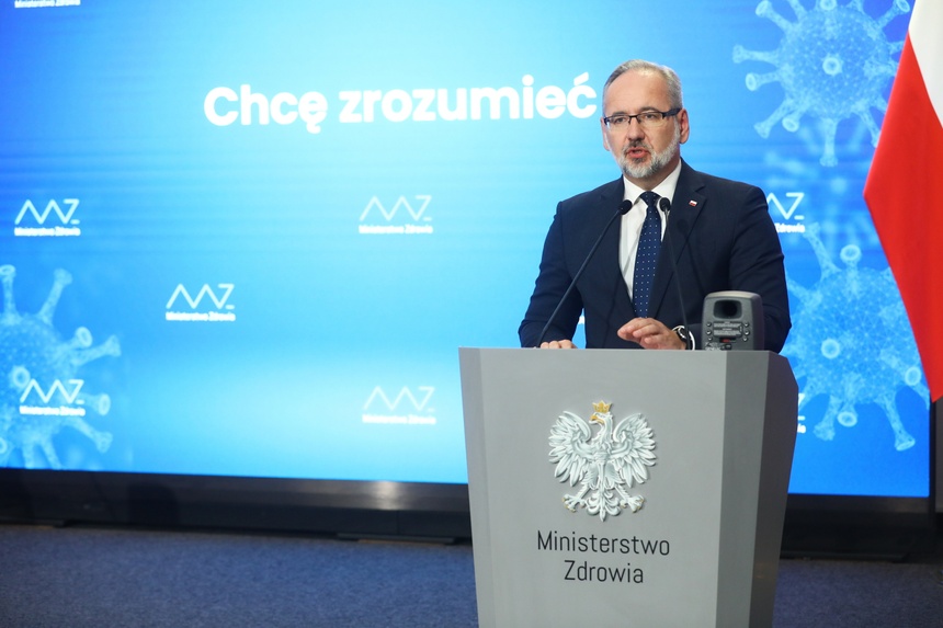 Minister zdrowia Adam Niedzielski podczas konferencji prasowej. Źródło: PAP/Rafał Guz