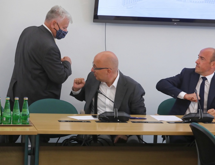 Opozycja przeciwko Polsce