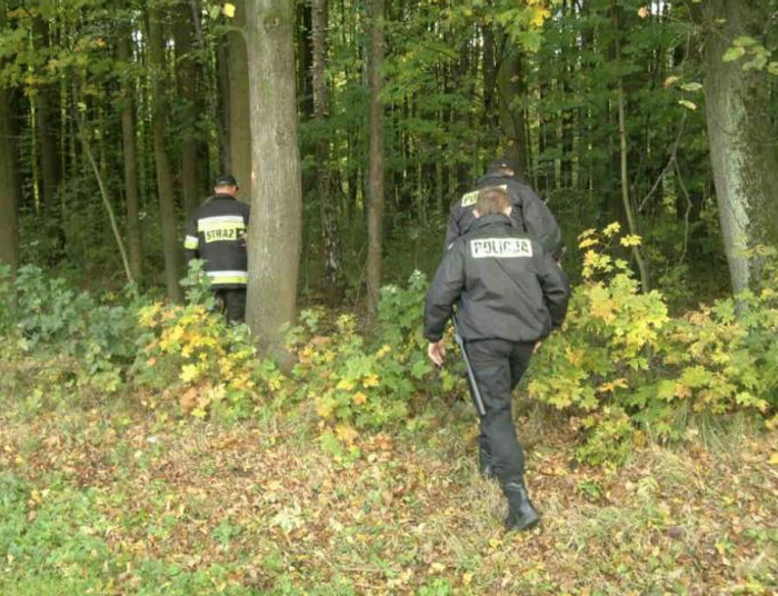 Niebezpieczny obiekt pod Bydgoszczą. Nieoficjalnie: pocisk z napisem rosyjskim