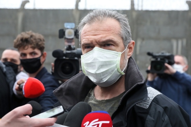 Sławomir Nowak po opuszczeniu aresztu 12 kwietnia, fot. PAP/Tomasz Gzell