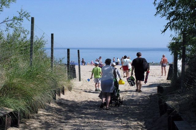 Plażowicze w Polsce nie mogą narzekać na nudę. Fot.: Flickr