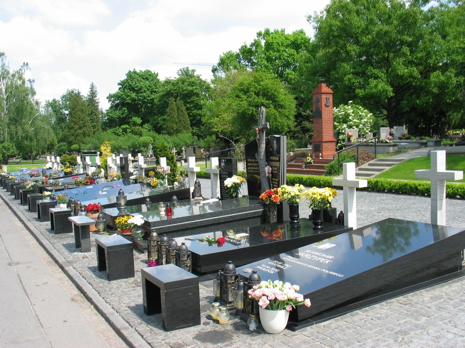 Groby zabitych w Tragedii Smolenskiej.

Fot. Hope Forever