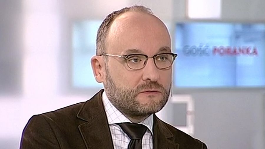 Prof. Kamil Zaradkiewicz bohaterem tekstu "Gazety Wyborczej". Fot. TVP INFO