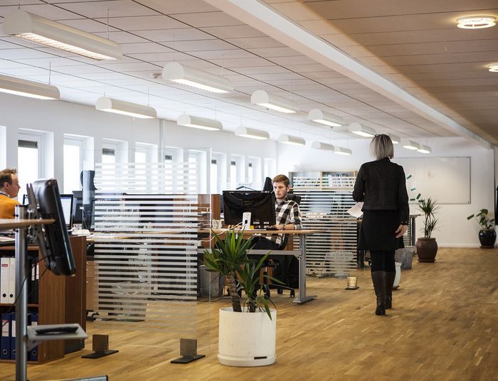 Masowe zwolnienia w firmach. Biznes woli zwalniać niż zatrudniać