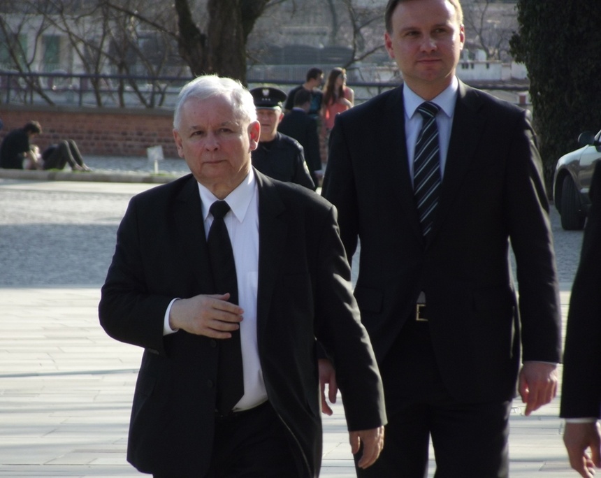 Jarosław Kaczyński w ogromnych tarapatach? Dostanie wezwanie, Banaś zapowiedział