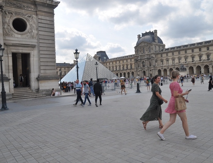 Paryż jakiego już nie ma. W obiektywie Zorki 5