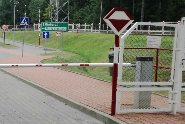 Przejście graniczne między Polską a Białorusią.