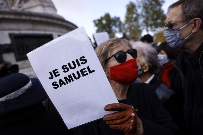 Demonstracja przeciwko nienawiści w Paryżu: to my jesteśmy Francją! Fot. PAP/EPA/YOAN VALAT