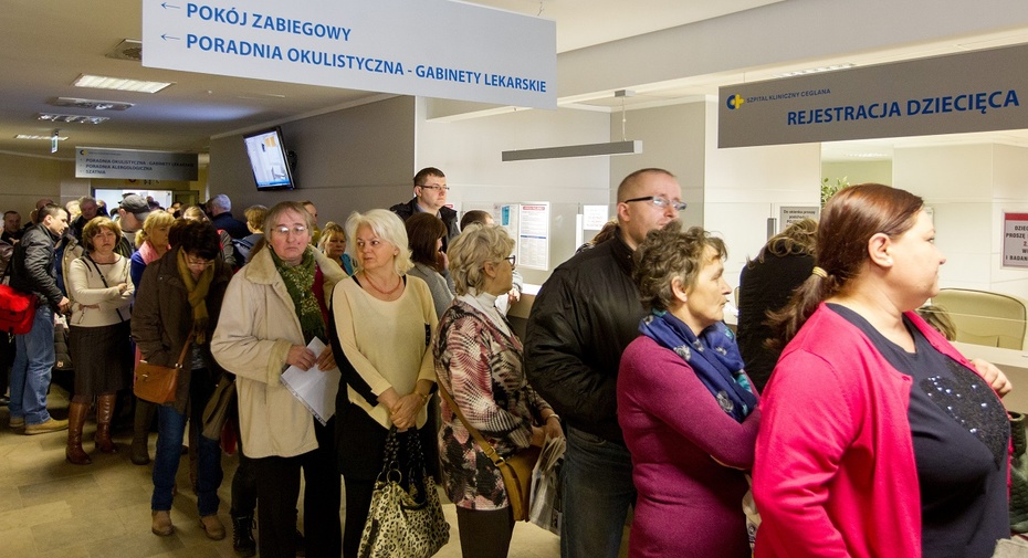 NFZ: Kolejek pacjentów nie udało się zmniejszyć. Fot. PAP/Andrzej Grygiel