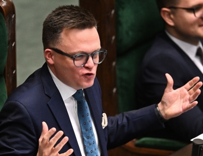 Szymon Hołownia zapowiadał, że to "wyjedzie z Sejmu z hukiem". Stało się inaczej