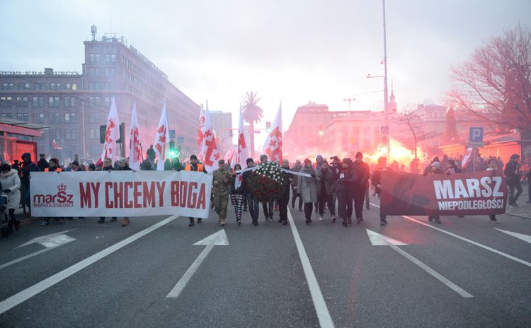 Czoło Marszu Niepodległości, fot. PAP/Jacek Turczyk