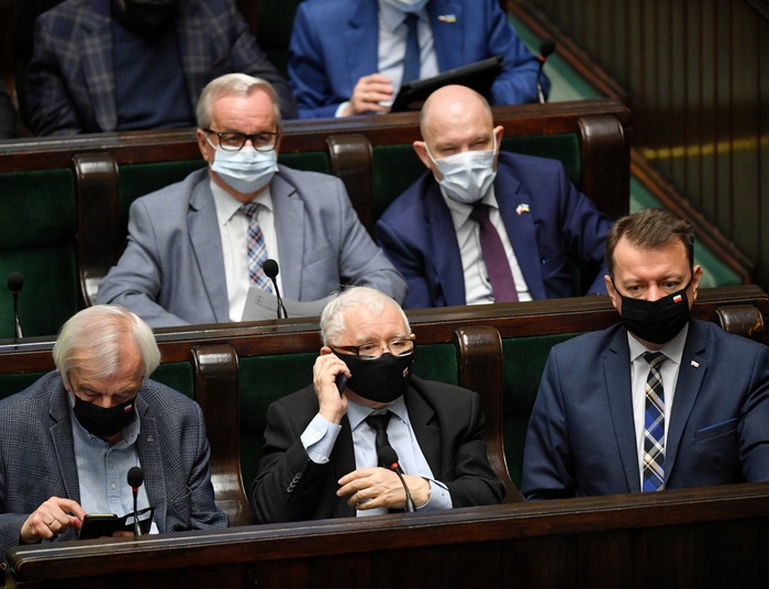 Nie będzie poprawki o bezkarności w ustawie pomocowej dla Ukraińców. PiS przegrało