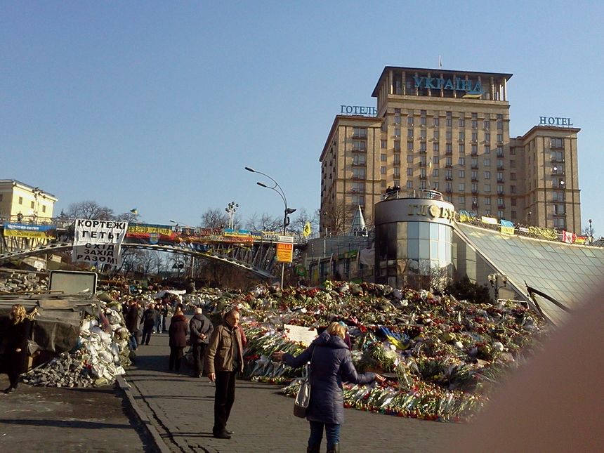 Widok z Majdanu, hotel Ukraina