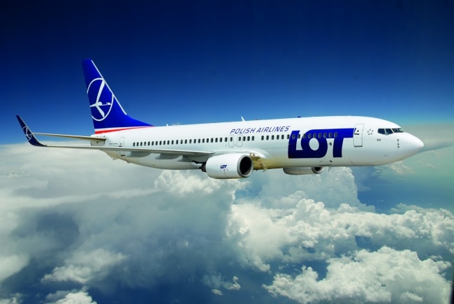 Samolot linii PLL LOT, fot. Boeing 737-800. Zdjęcie ilustracyjne, fot. Jacek Bonczek/PLL LOT