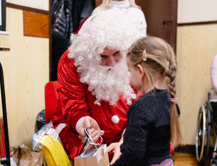 Przedświąteczna gorączka zakupów. Mikołaje mogą sporo zarobić