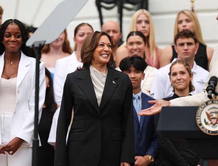 Pierwsza przemowa Harris i wsparcie Trumpa. Szykuje się arcyciekawa rywalizacja