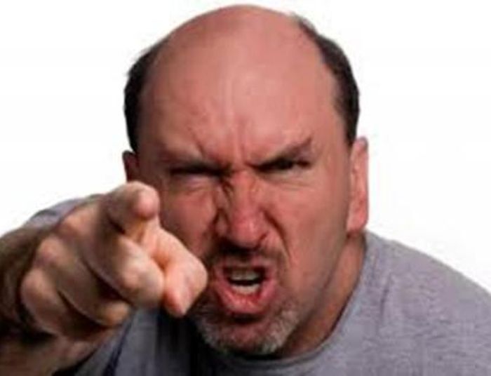 Czemu od czasu do czasu, - celowo prowokuję sympatyków PiS?