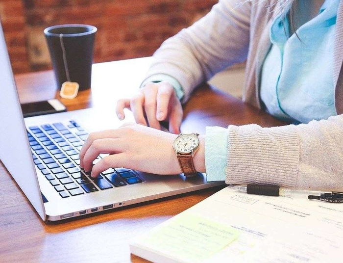 Chwila nieuwagi i możesz wszystko stracić. Oszuści w sieci tylko na to czekają