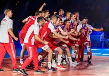 Polscy siatkarze świętują wygraną z Brazylią. Fot. PAP/EPA/TANNEN MAURY