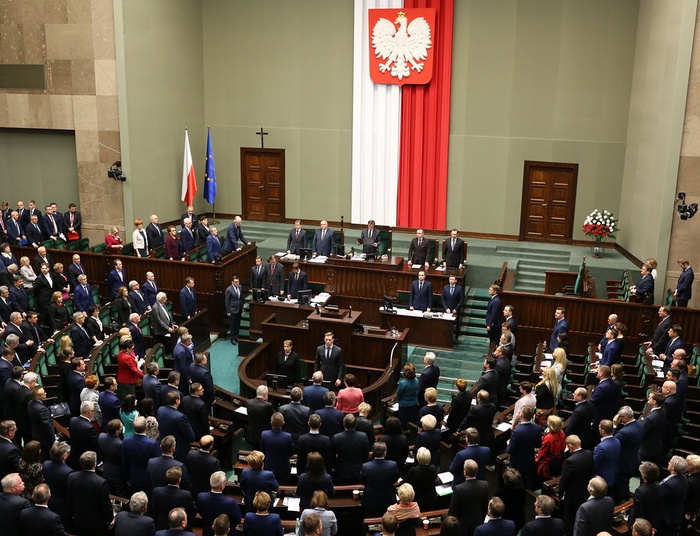 Oni tu są. Eskimosi, czy Marsjanie, czyli egzotyczne problemy naszych "drogich" posłów?