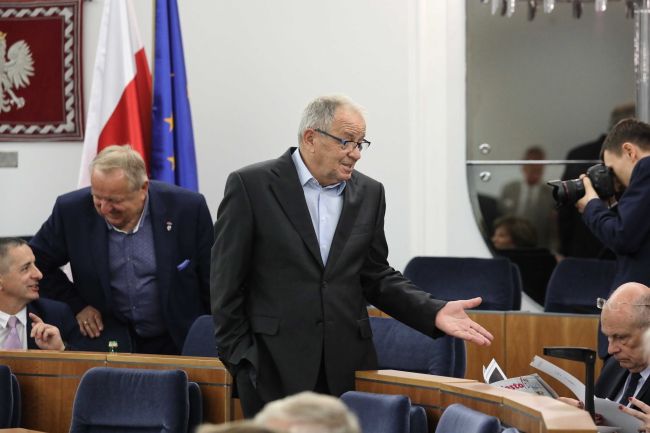 Senator PO-KO Jerzy Fedorowicz podczas ostatniego posiedzenia Senatu IX kadencji