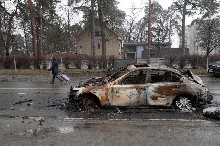 Zniszczenia po rosyjskiej okupacji w Buczy. Fot. PAP/EPA