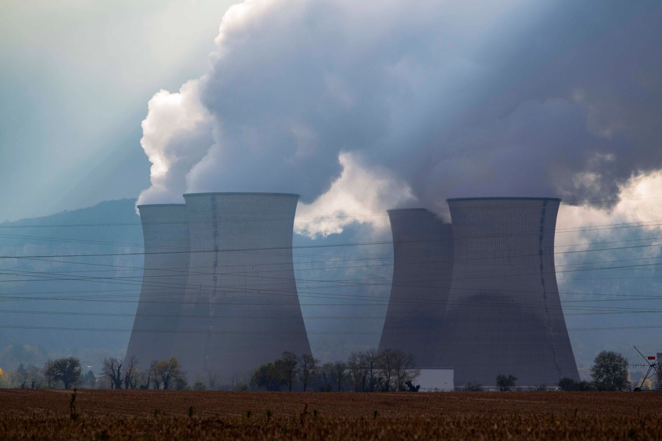 na zdjęciu: Elektrownie jądrowe, zdjęcie ilustracyjne. fot. PAP/Abaca
